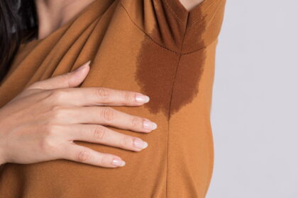 O melhor truque natural contra o mau cheiro nas axilas